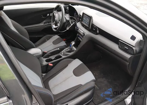 2020 Hyundai Veloster 2.0 z USA, uszkodzony, nr VIN KMHTG6AF4LU023675